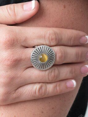 Paparazzi Jewelry Accessories - Everglade Eden - Yellow Ring - Vintage